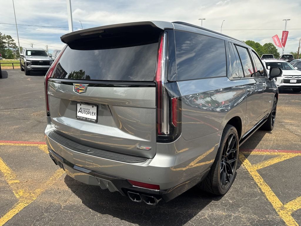 Used 2023 Cadillac Escalade ESV V AWD/4WD image 6