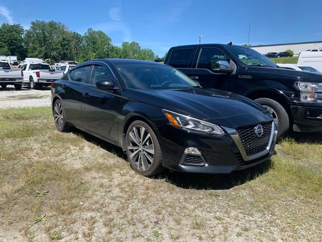 Used 2019 Nissan Altima 2.5 SR FWD image 2