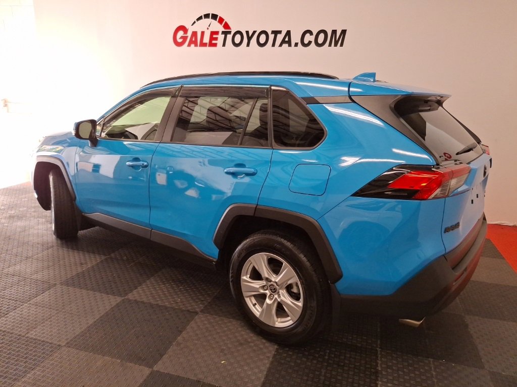 Used 2020 Toyota RAV4 XLE image 8