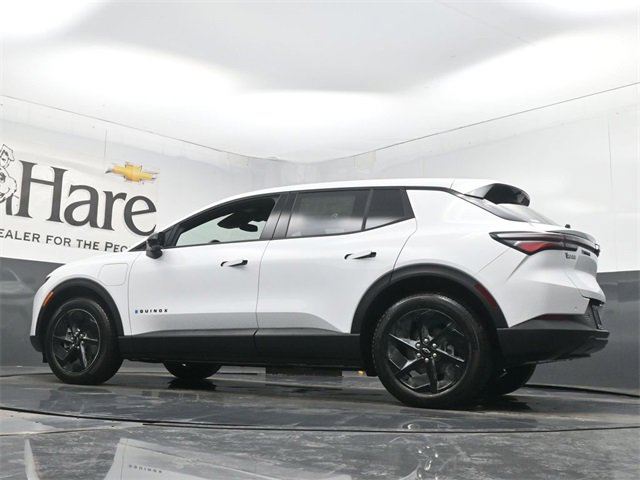 New 2026 Chevrolet Equinox EV LT image 33