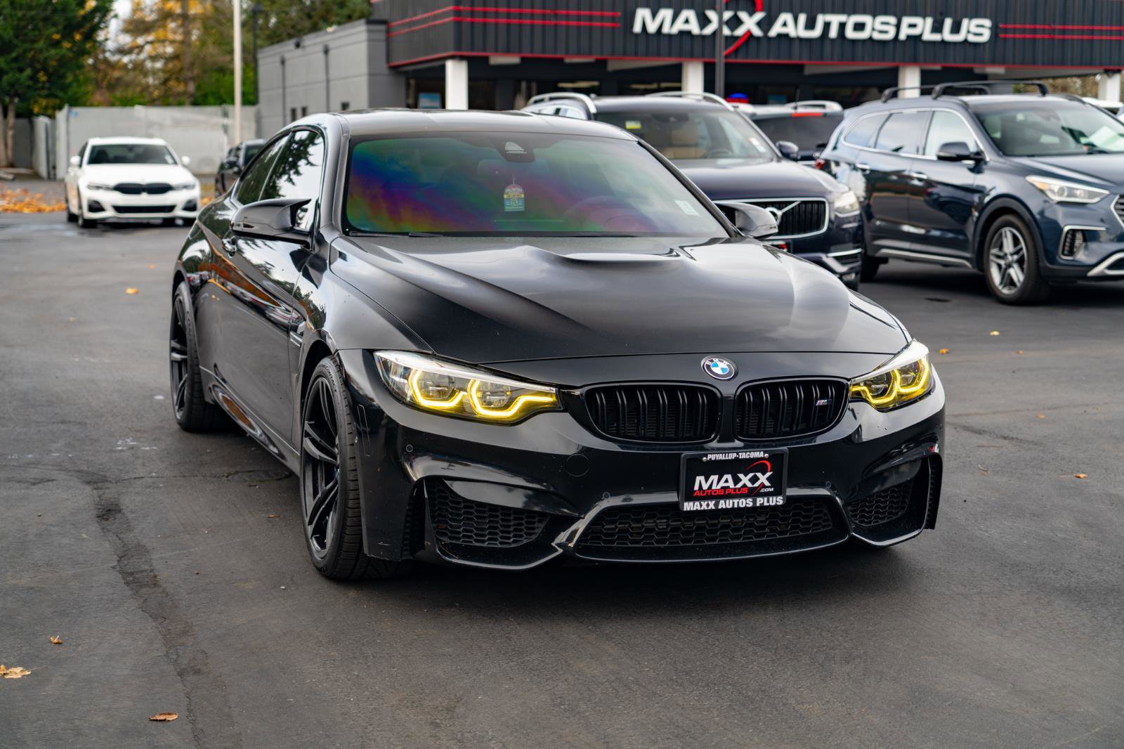 Used 2018 BMW M4 Coupe RWD image 2