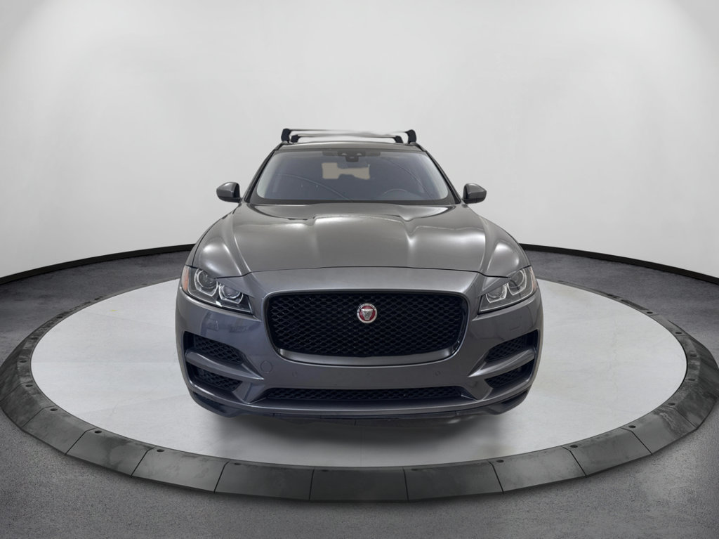 Used 2018 Jaguar F-PACE Premium AWD/4WD image 2