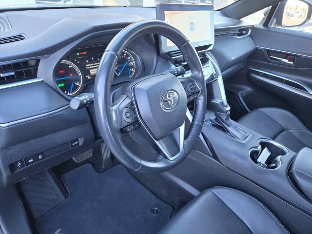Certified 2023 Toyota Venza XLE AWD/4WD image 12