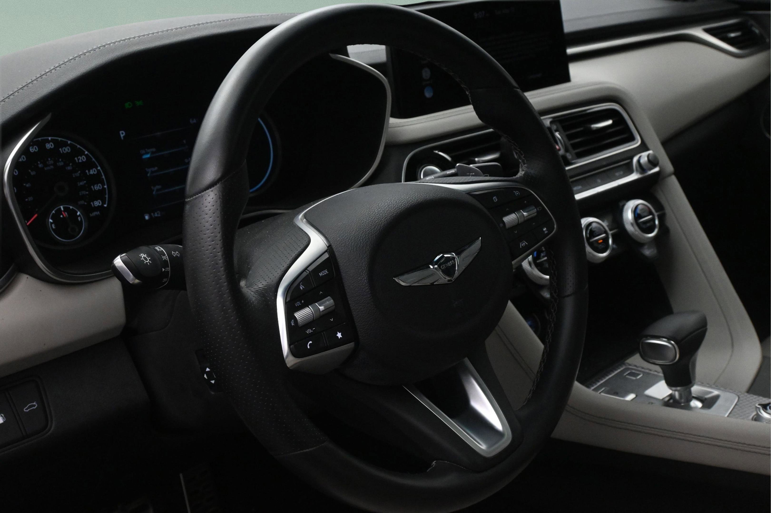 Used 2023 Genesis G70 3.3T w/ Sport Advanced Package RWD image 16