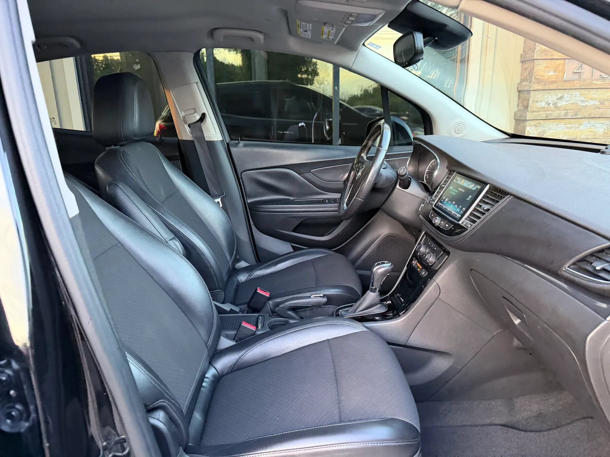 Used 2019 Buick Encore Preferred AWD/4WD image 28