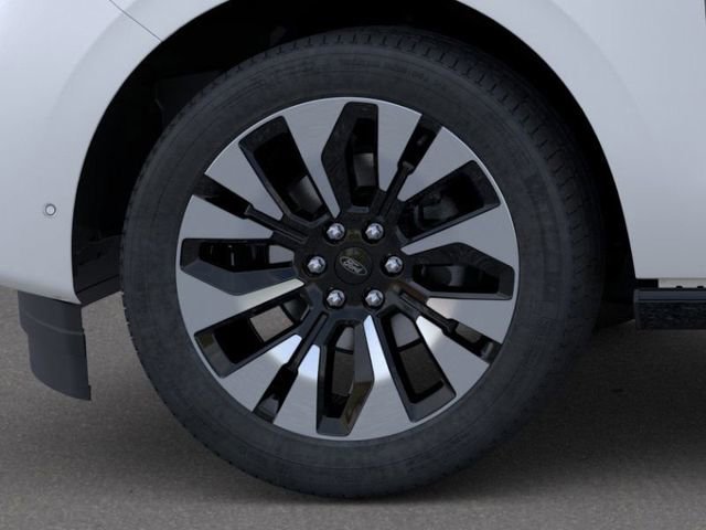 New 2025 Ford Expedition Platinum image 19