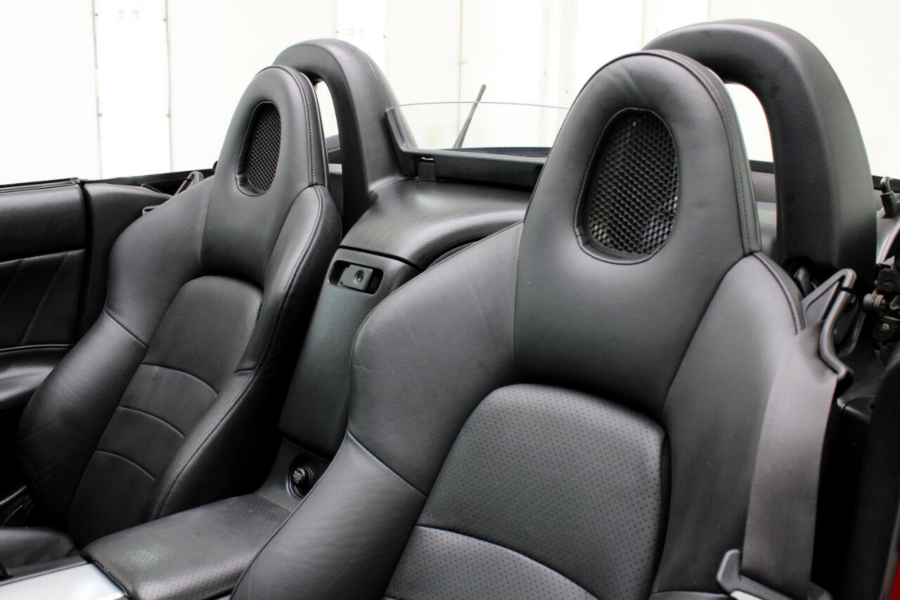 Used 2004 Honda S2000 image 43