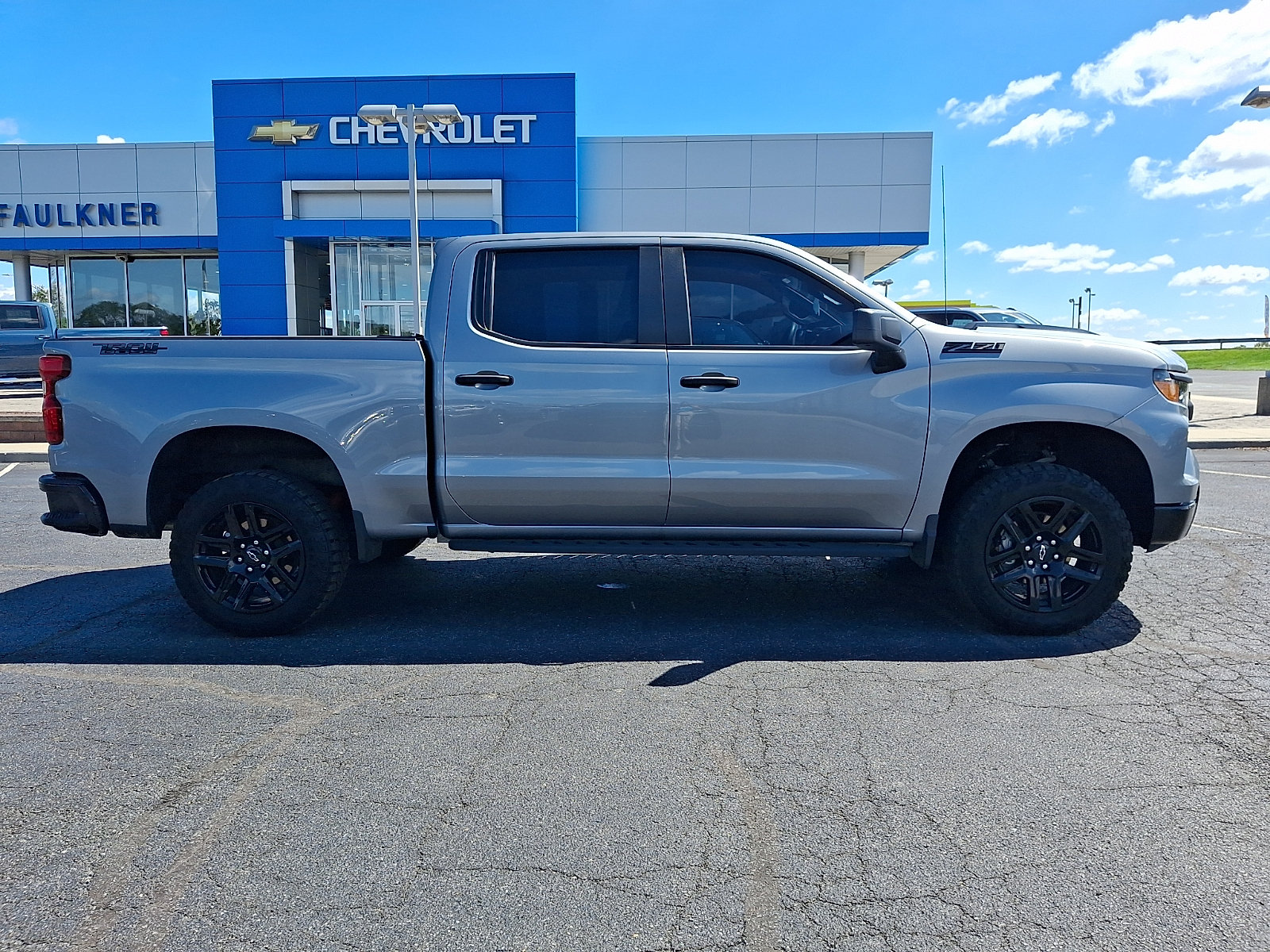 Certified 2024 Chevrolet Silverado 1500 Custom Trail Boss AWD/4WD image 7