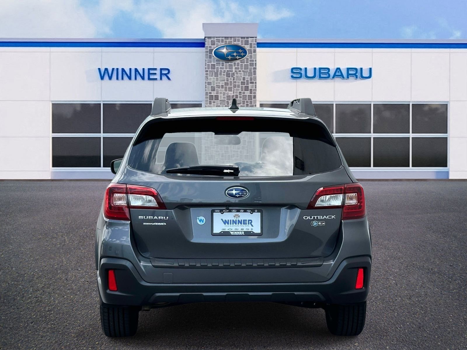 Used 2018 Subaru Outback 2.5i Limited w/ Protection Package #1 AWD/4WD image 4