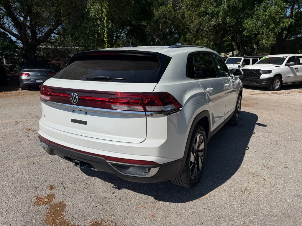 Used 2026 Volkswagen Atlas Cross Sport SE FWD image 6