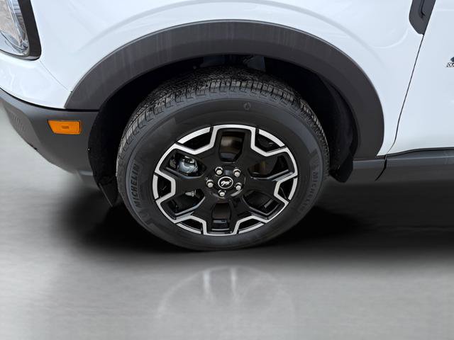 Certified 2025 Ford Bronco Sport Outer Banks w/ Outer Banks Tech Package+ AWD/4WD image 25