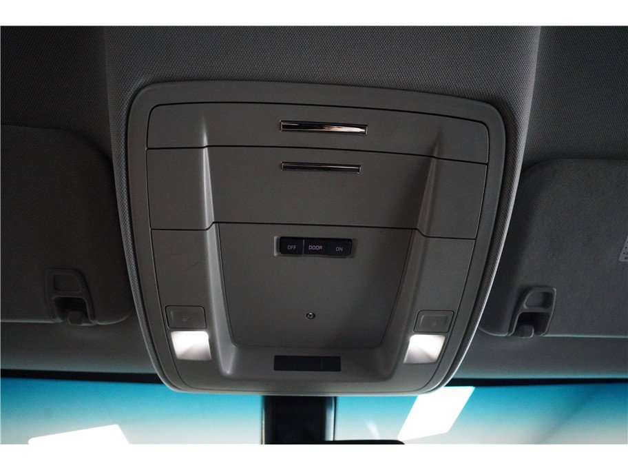 Used 2018 Chevrolet Suburban LS image 24