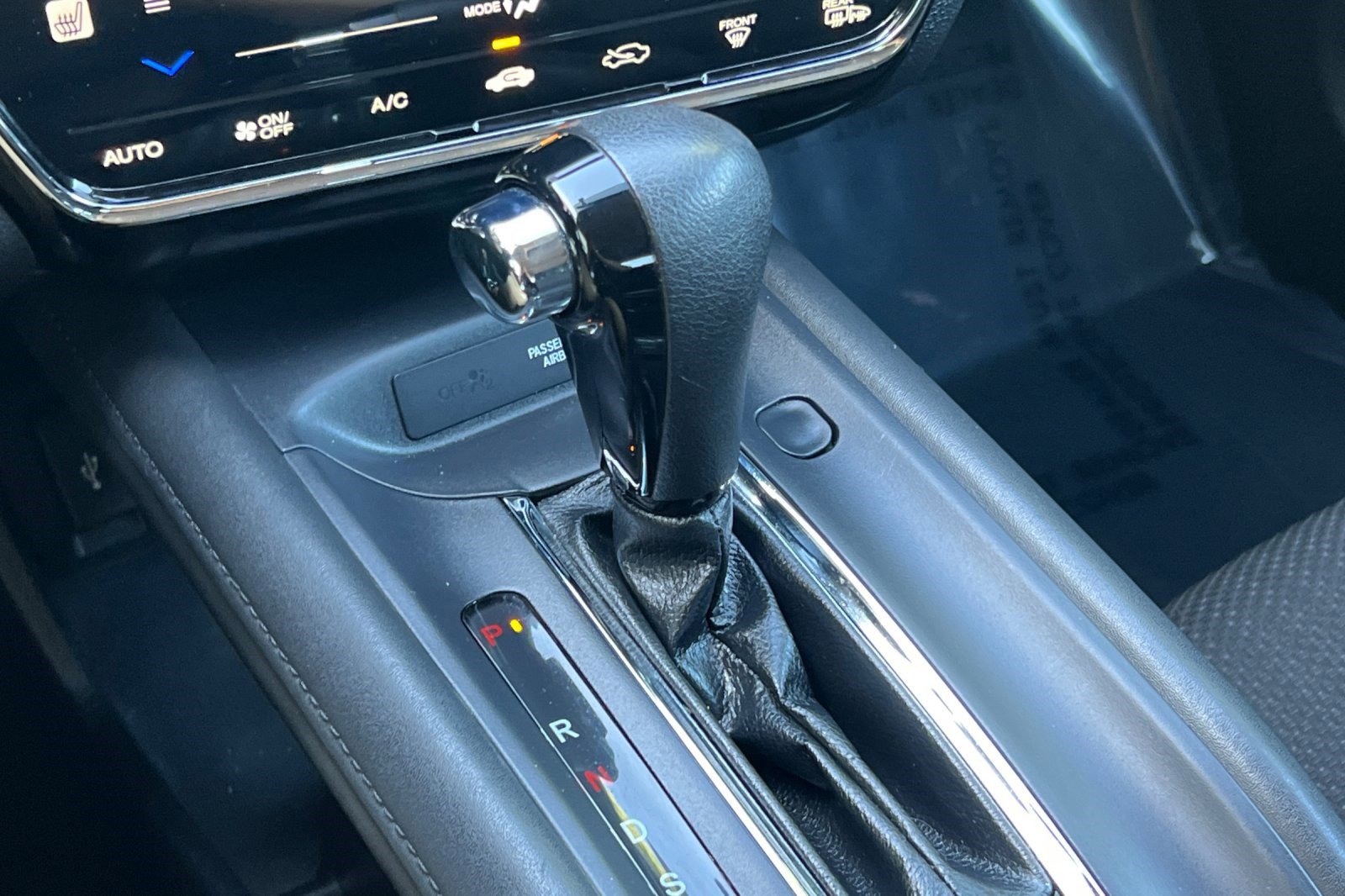 Used 2018 Honda HR-V EX image 18
