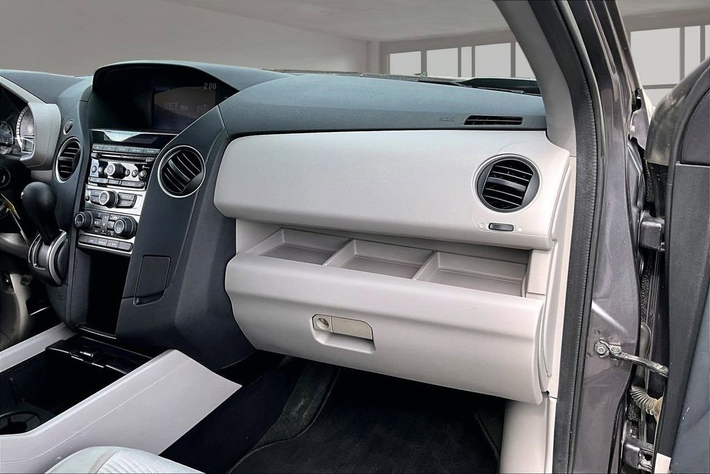 Used 2015 Honda Pilot LX image 25