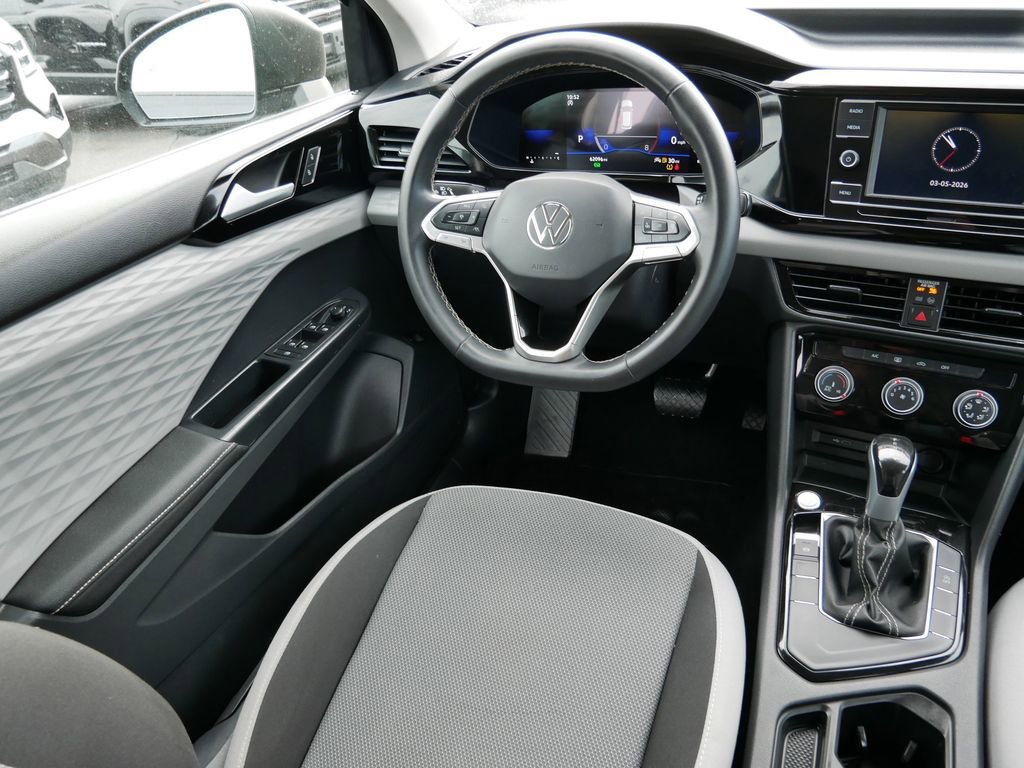 Used 2024 Volkswagen Taos S image 13