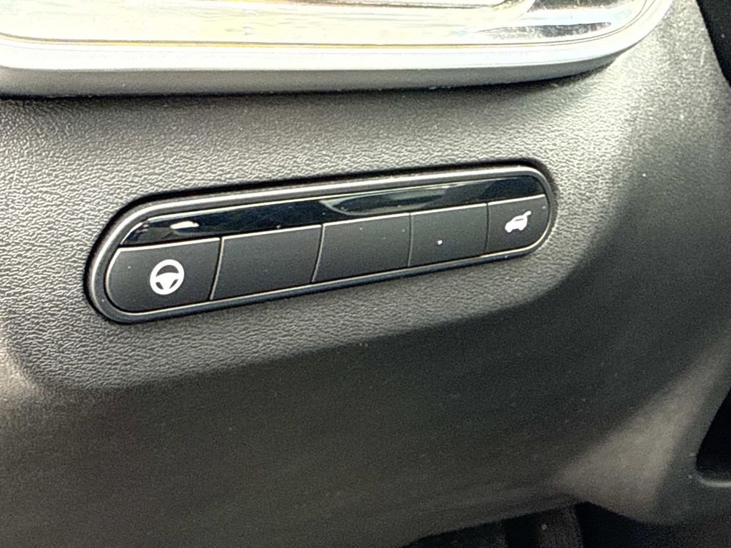 Used 2023 INFINITI QX60 Luxe w/ Cargo Package image 13