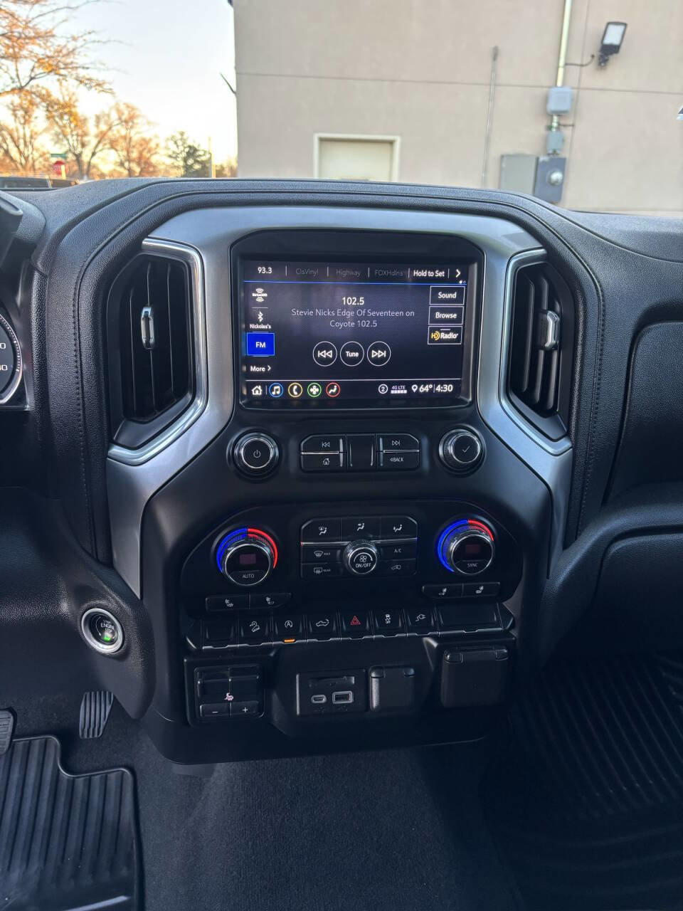Used 2020 Chevrolet Silverado 1500 LT w/ All-Star Edition image 9