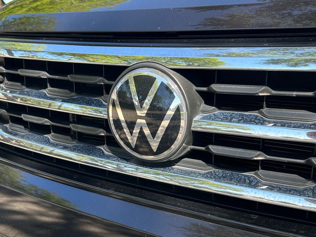 Used 2020 Volkswagen Atlas Cross Sport SE w/ Towing Package image 28