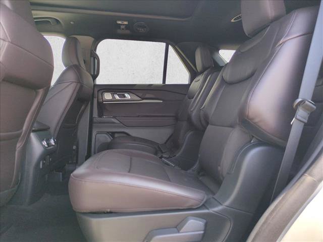 New 2027 Ford Explorer Platinum RWD image 16