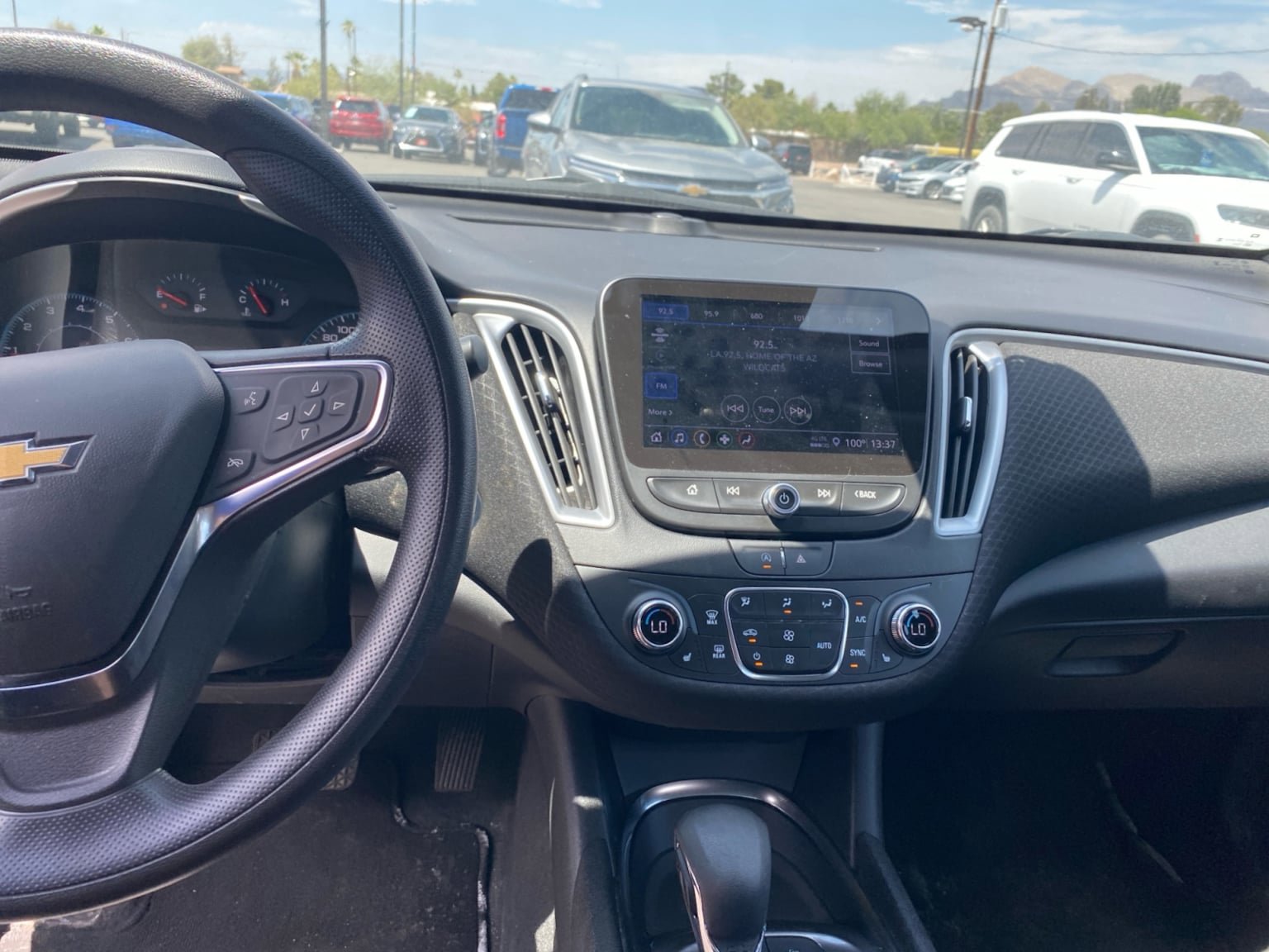 Used 2024 Chevrolet Malibu LT FWD image 15