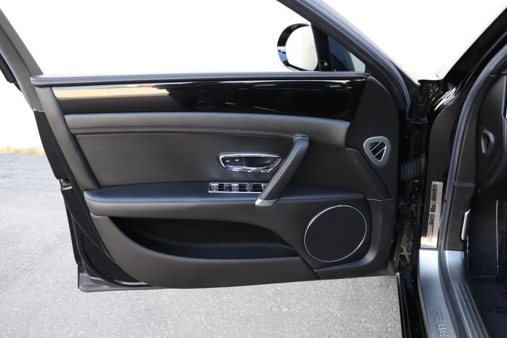 Used 2015 Bentley Flying Spur V8 AWD/4WD image 35