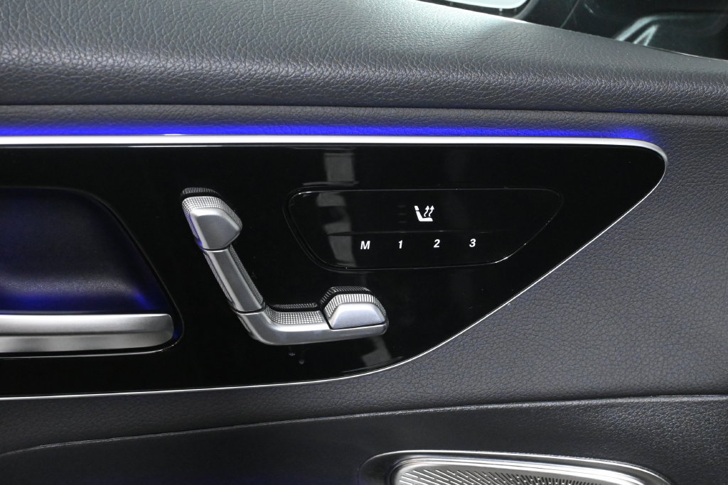 Certified 2026 Mercedes-Benz GLC 300 4MATIC image 26