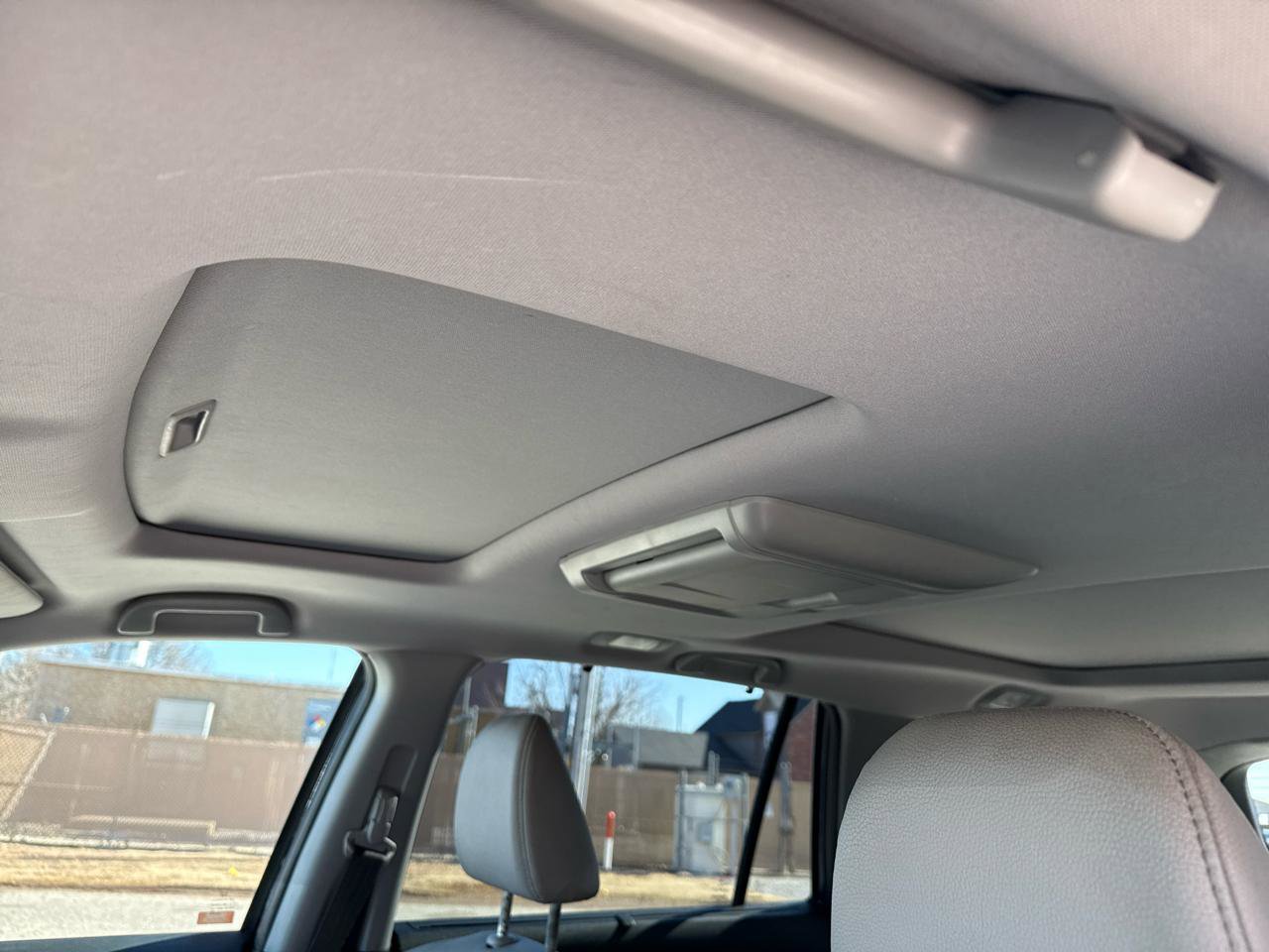 Used 2016 Honda Pilot Elite image 35