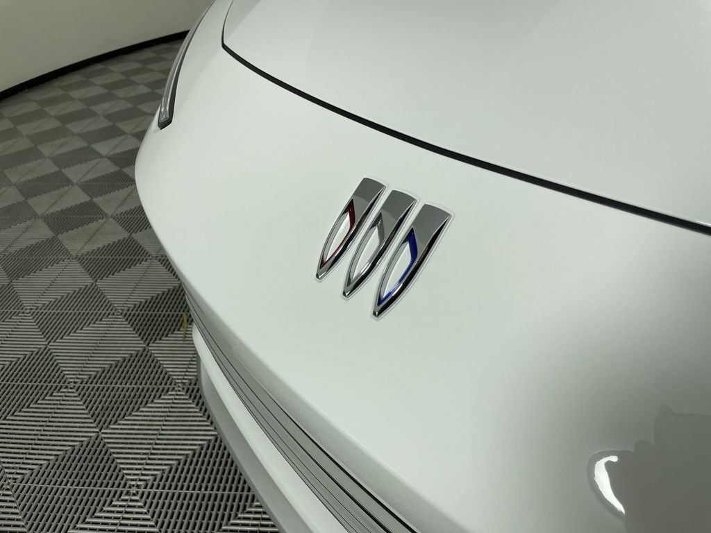Used 2025 Buick Envista Preferred image 29