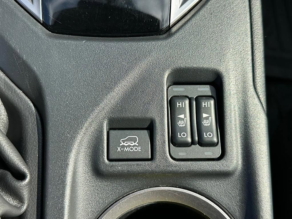 Used 2020 Subaru Crosstrek 2.0i Limited w/ Moonroof Package w/Navigation image 27