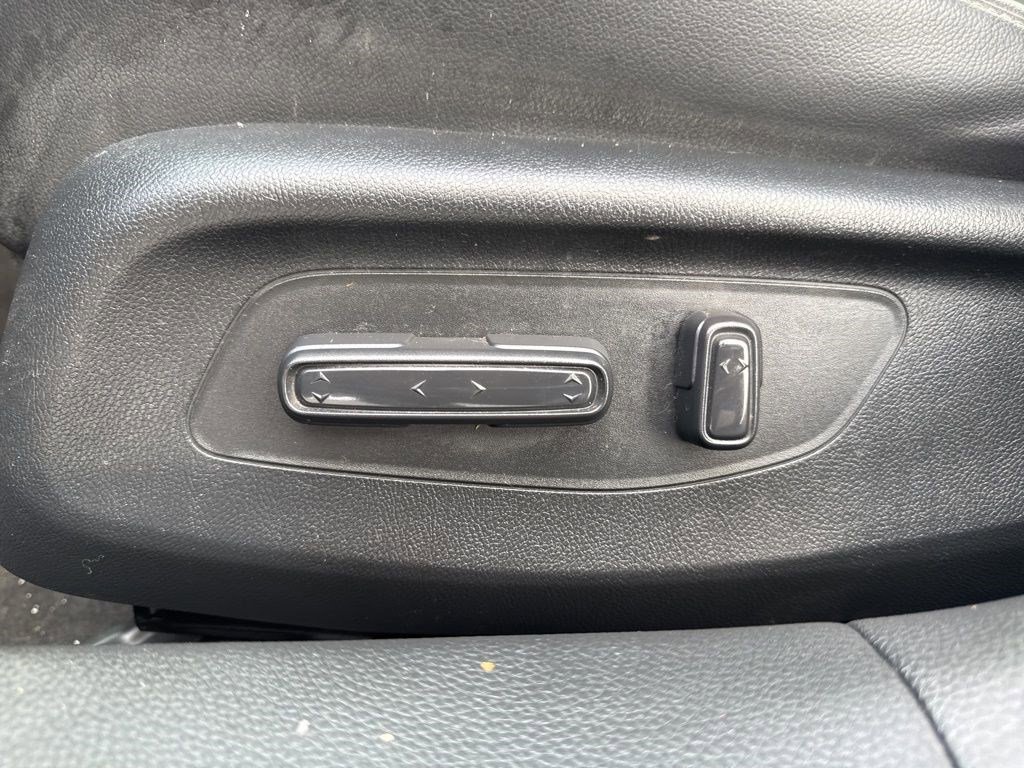 Used 2023 Honda Civic EX-L image 12