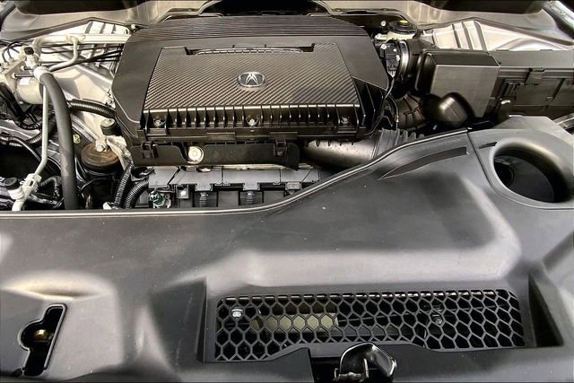 Used 2023 Acura MDX SH-AWD w/ Technology Package image 29