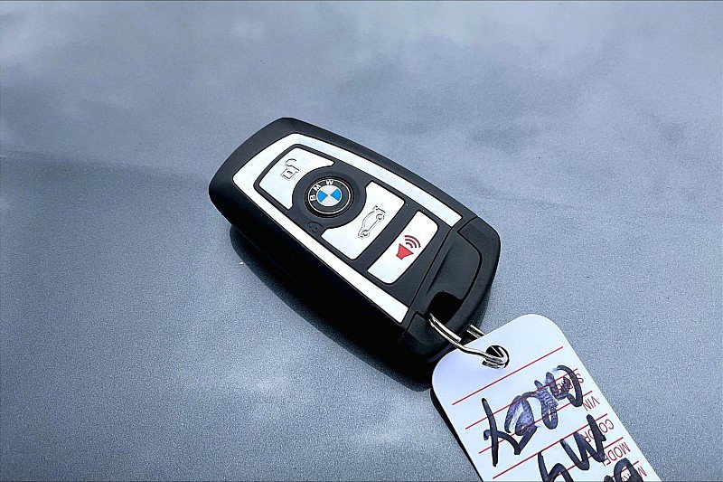 Used 2016 BMW M4 Coupe RWD image 8