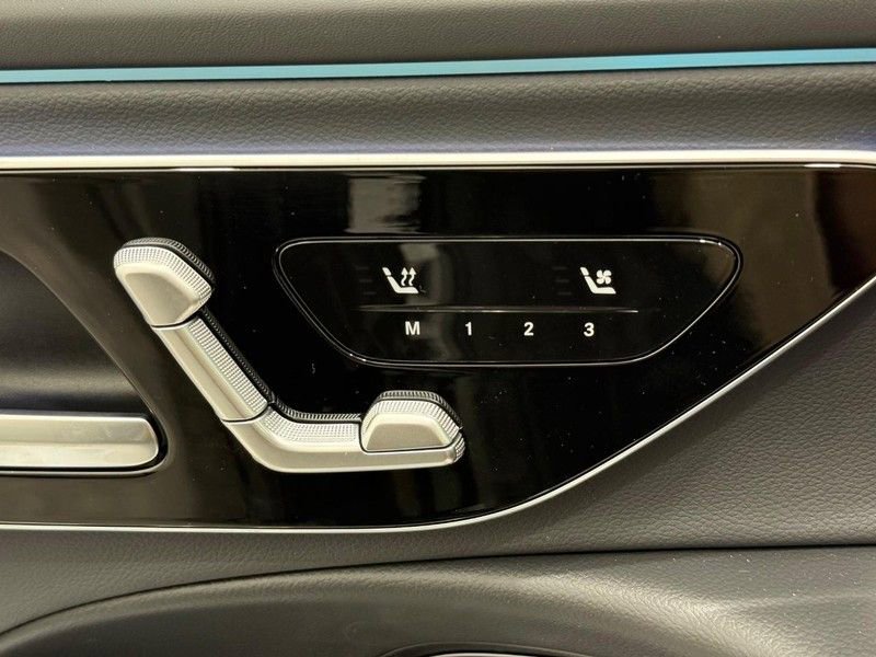 New 2026 Mercedes-Benz E 350 4MATIC Sedan image 9