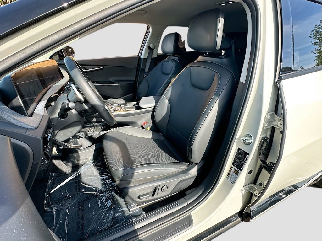 Used 2023 Kia EV6 Wind w/ Wind Technology Package image 22