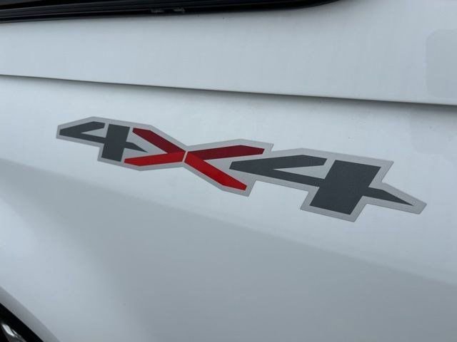 Used 2022 Chevrolet Colorado LT w/ Safety Package image 52