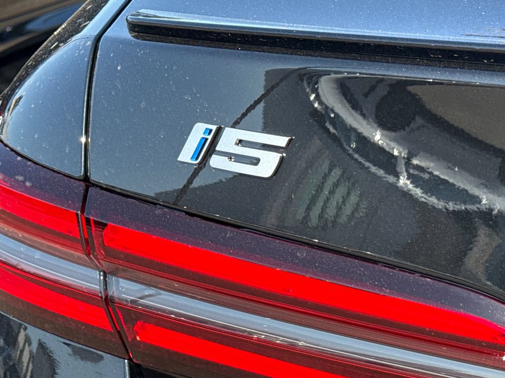 New 2026 BMW i5 M60 AWD/4WD image 10