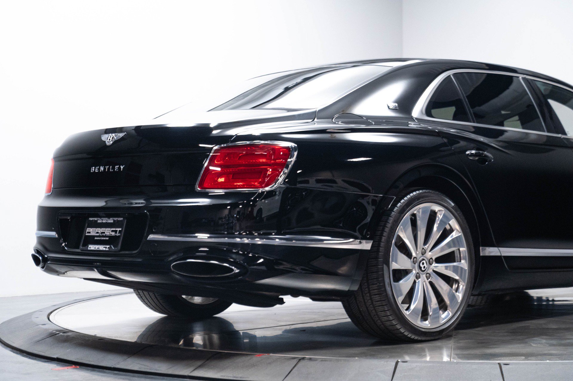Used 2020 Bentley Flying Spur W12 AWD/4WD image 22