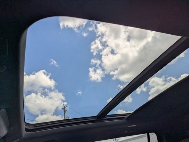 Used 2024 Chevrolet Suburban High Country image 16