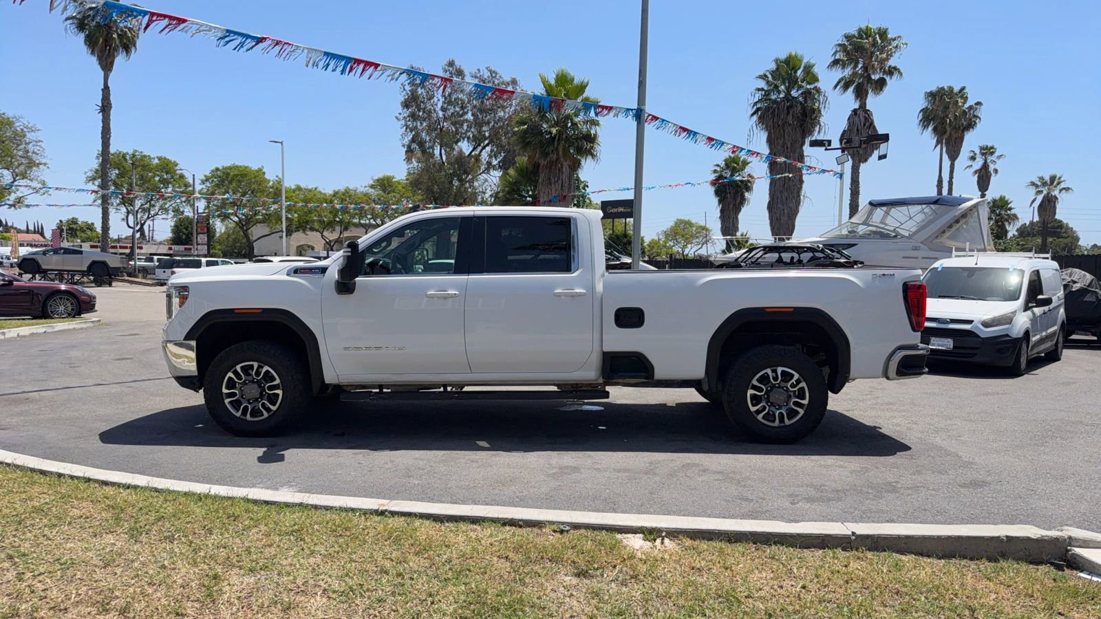 Used 2022 GMC Sierra 3500 SLE w/ SLE Convenience Package AWD/4WD image 5
