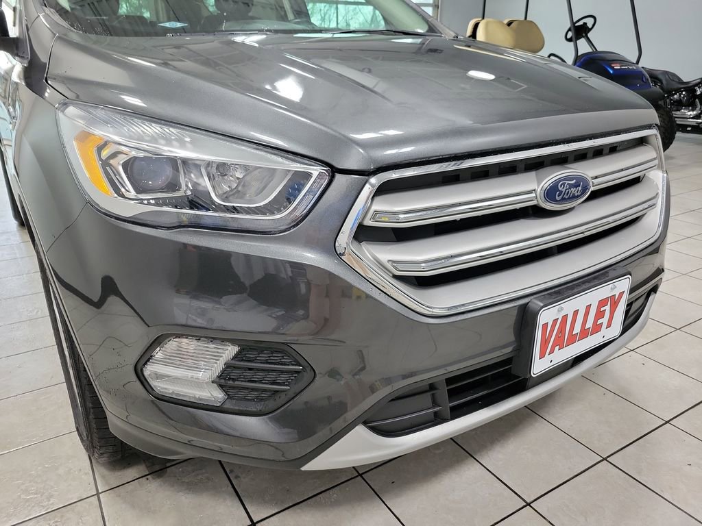 Used 2019 Ford Escape SEL image 21
