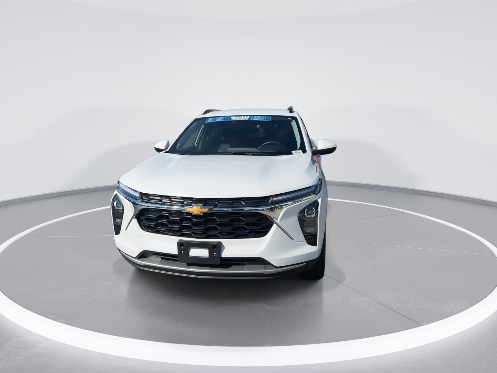 Used 2025 Chevrolet Trax LT w/ LT Convenience Package image 3