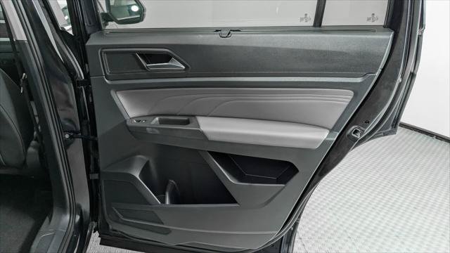 Used 2023 Volkswagen Atlas SE FWD image 21