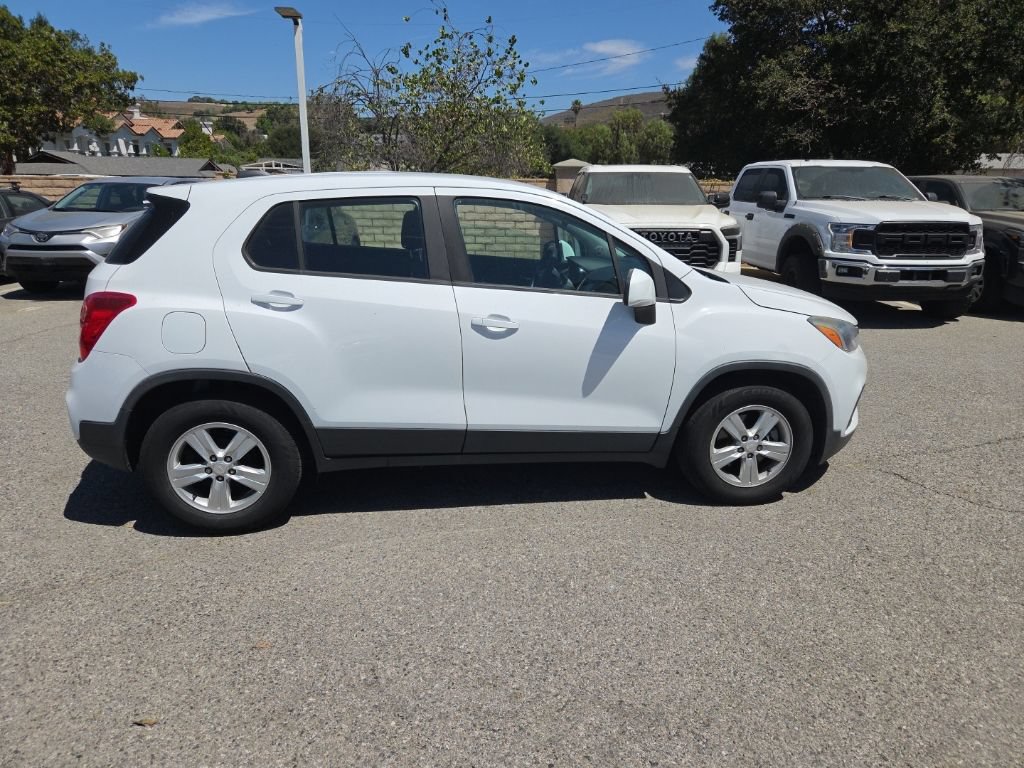 Used 2020 Chevrolet Trax LS FWD image 6