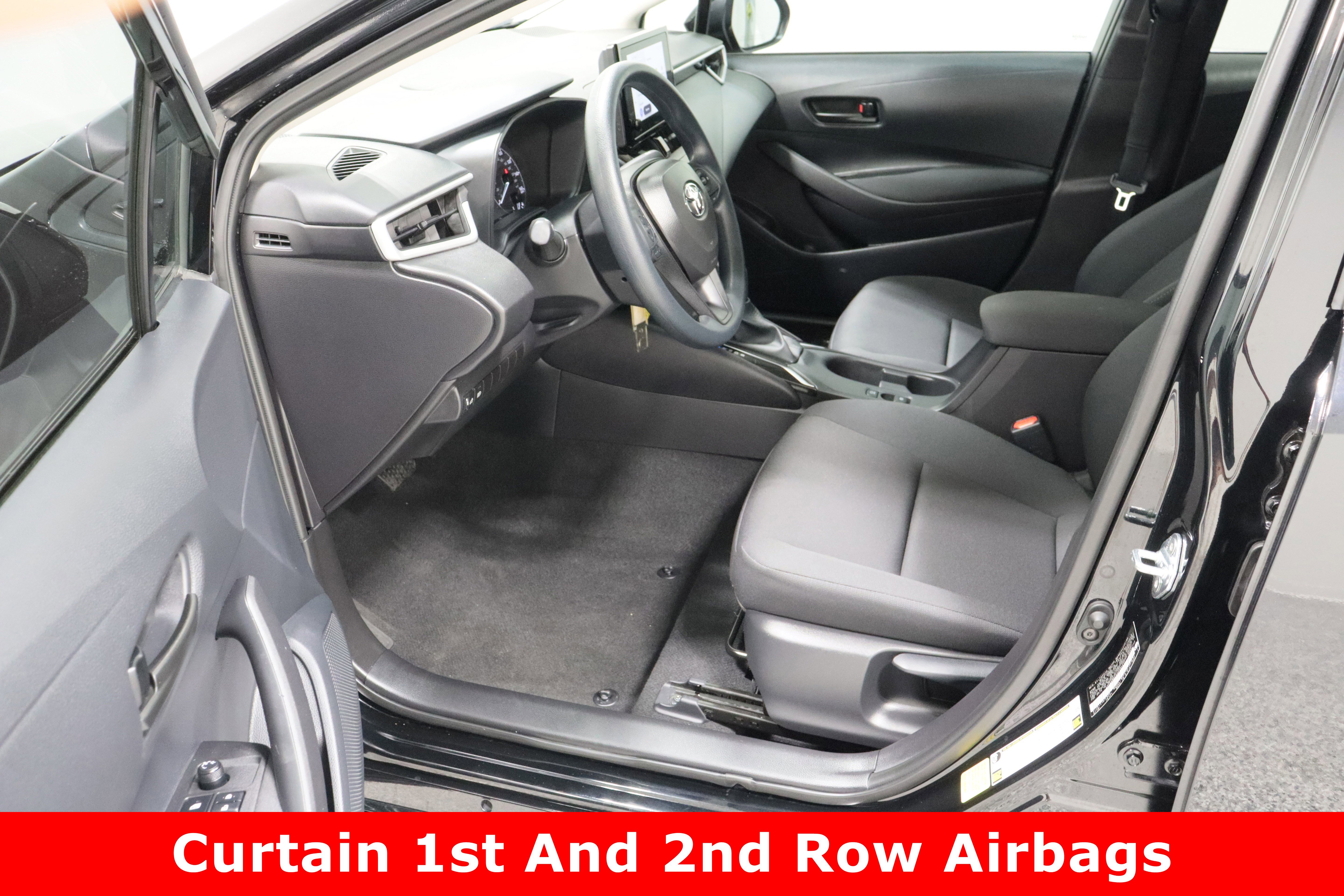 Used 2025 Toyota Corolla LE image 14