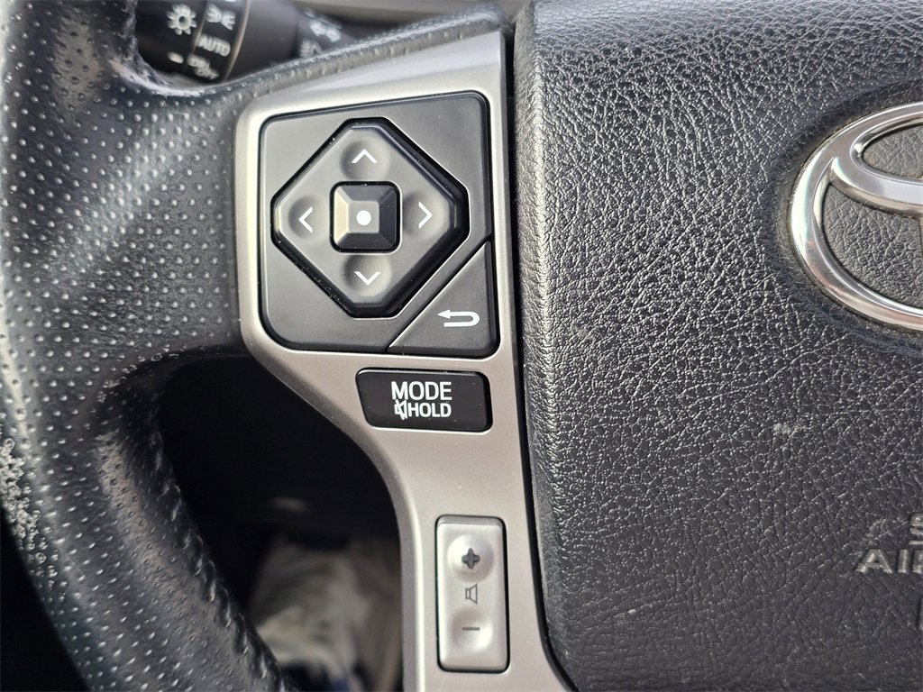 Used 2016 Toyota 4Runner Limited image 35