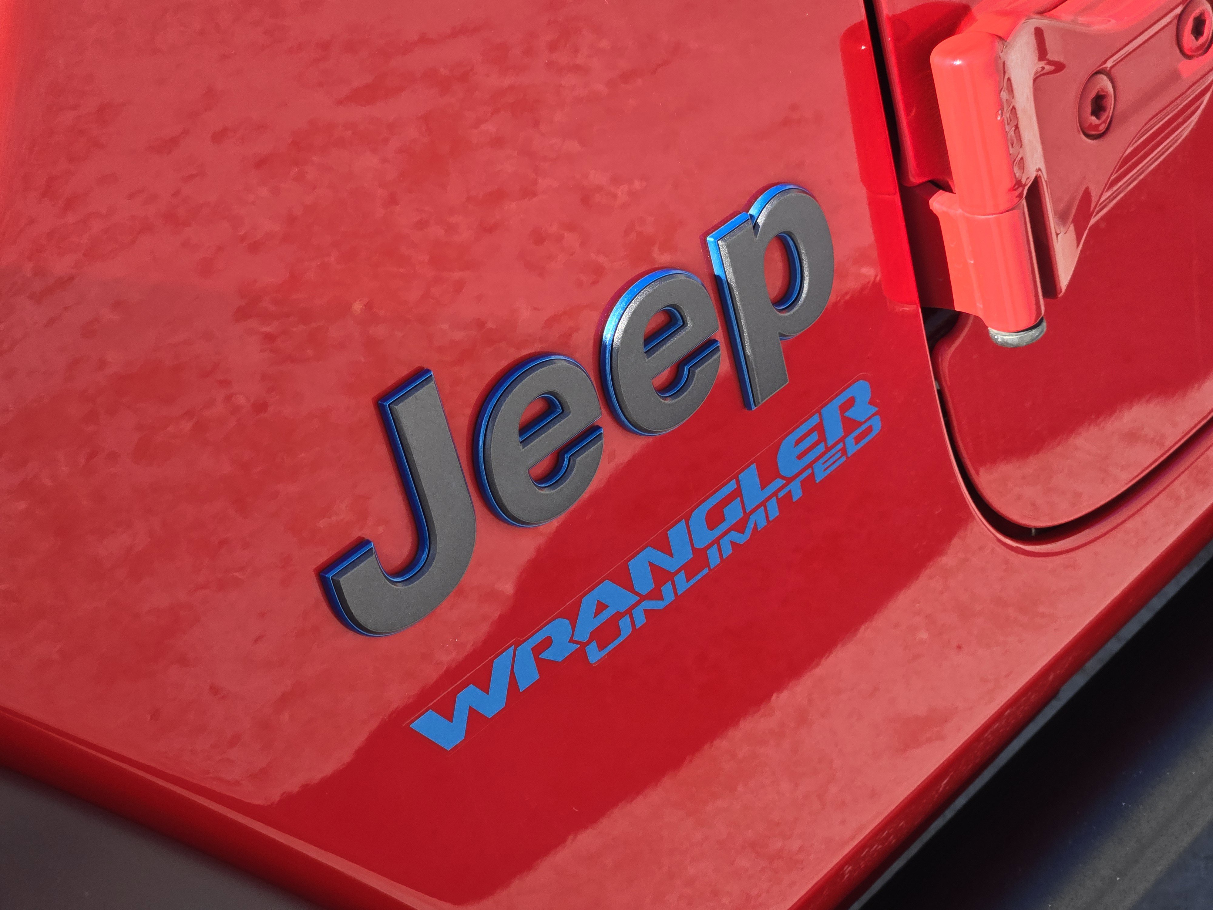 Used 2021 Jeep Wrangler Unlimited Rubicon 4xe w/ Steel Bumper Group image 12