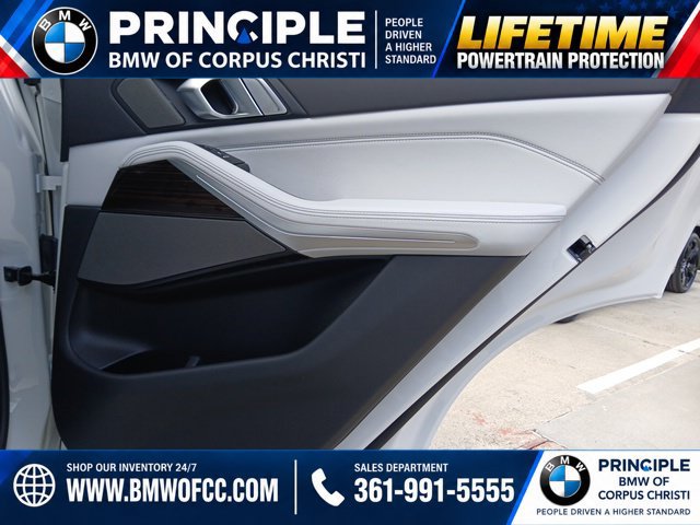 New 2026 BMW X5 sDrive40i w/ M Sport Package RWD image 12