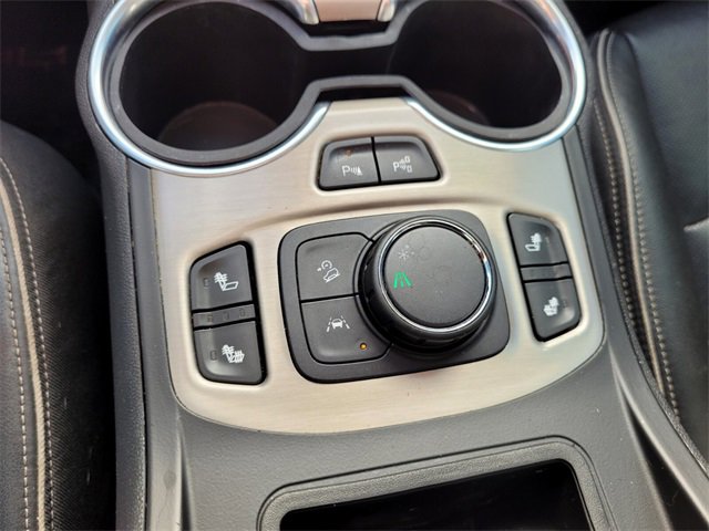 Used 2019 GMC Terrain Denali w/ Advanced Safety Package image 29