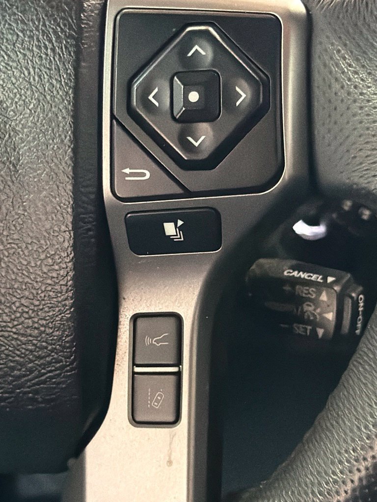 Used 2021 Toyota Tacoma SR5 w/ SR5 Appearance Package (SM) RWD image 19