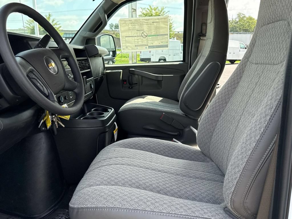 New 2026 Chevrolet Express 3500 LS RWD image 9